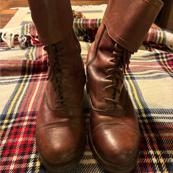 Frye Women's Brown Leather Julie Lace-Up Cap Toe Military Combat Boots size 7.5 - Picture 3 of 5